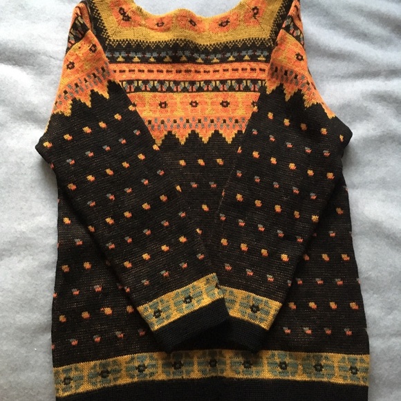 Tops - Vintage Tribal Print Sweater